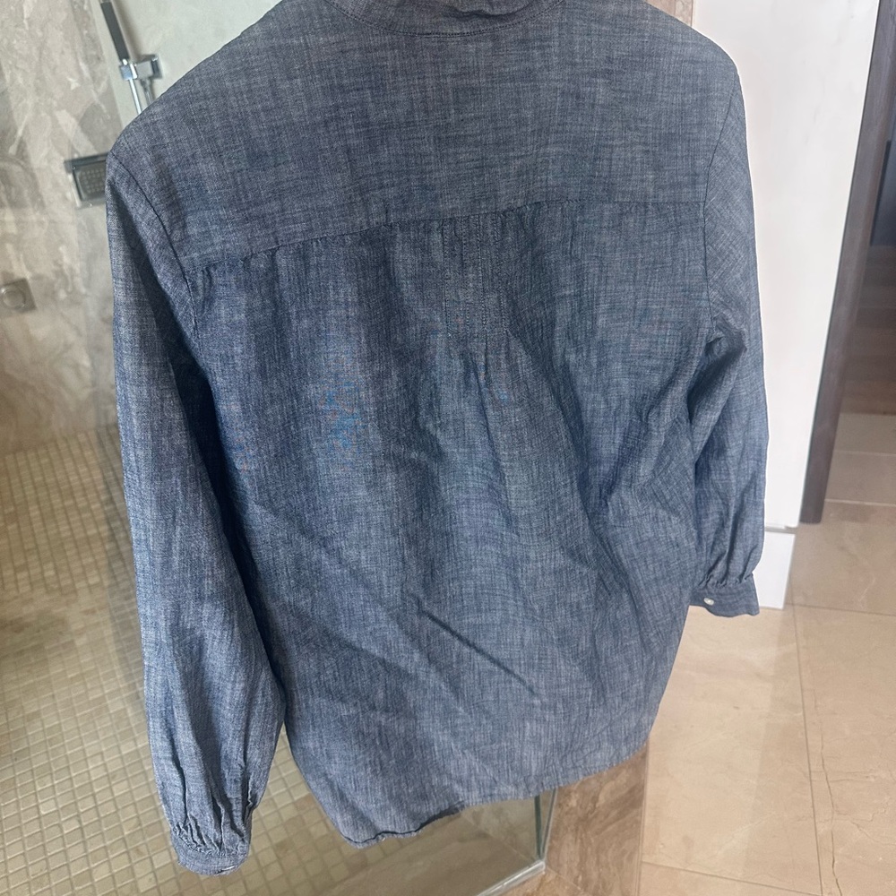 Lovely Good Condition Gap Denim Shirt 20% off! - Picture 4 of 7